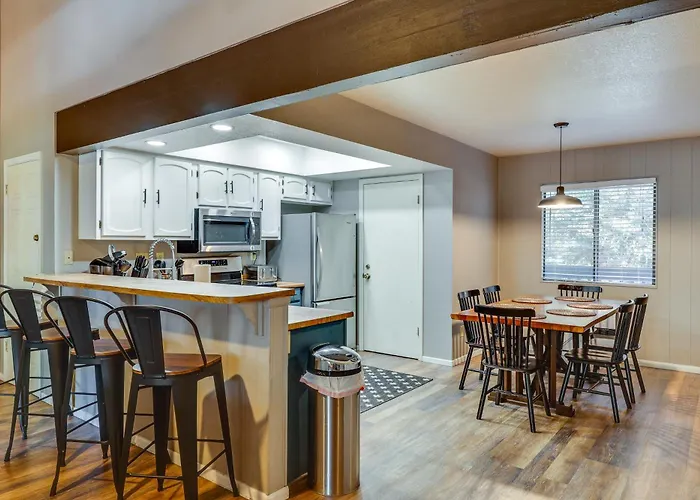 Holiday home Luxe White Mountain Condo: Addt'l On-site *